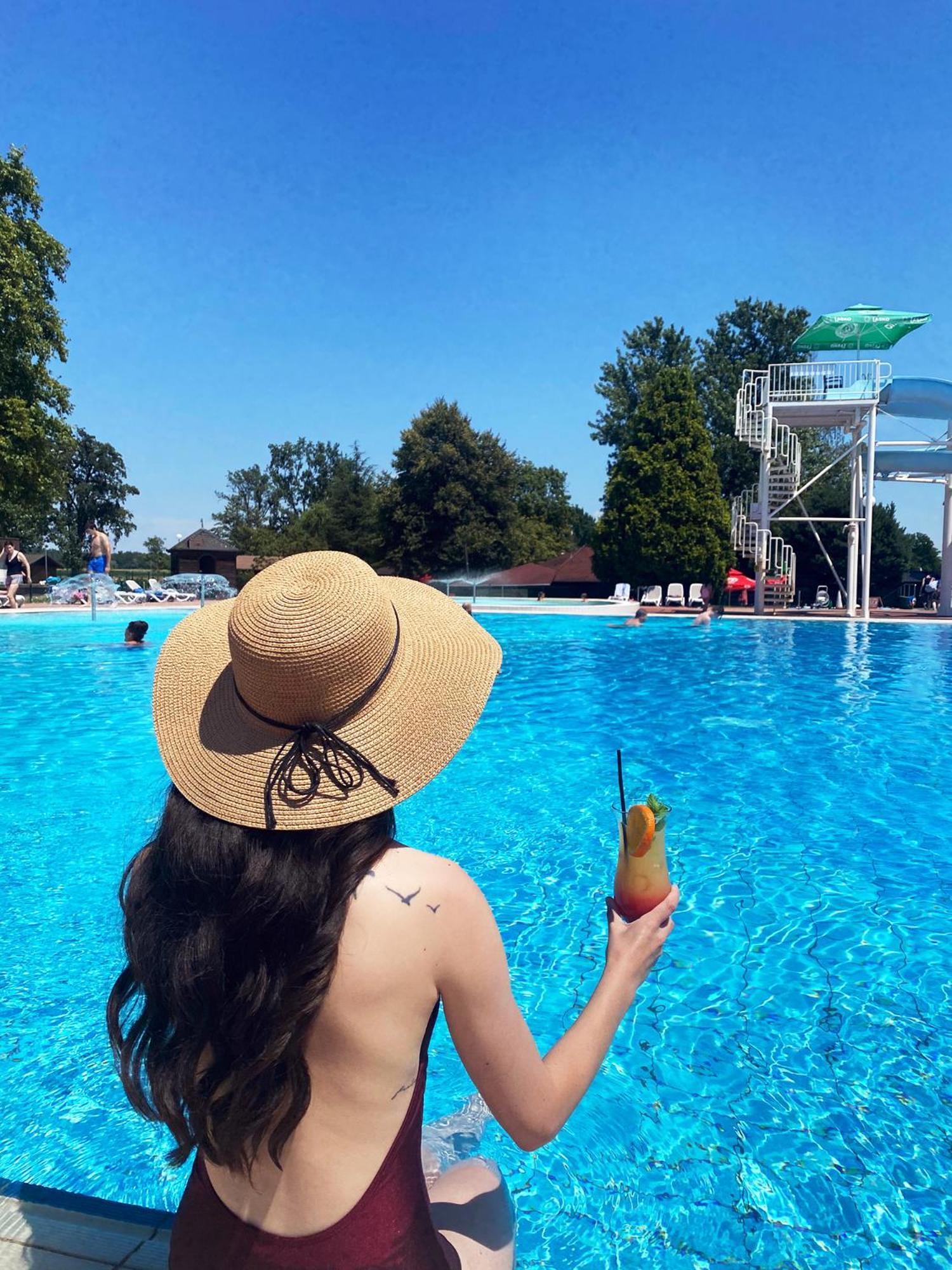 Hotel Terme Banovci - Mobilne Hiske Med Brajdami Esterno foto